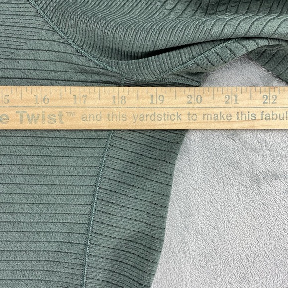 Lululemon Ventscape Half-Zip Long Sleeve Top Womens Sz 12 Smoked Spruce Athletic - Picture 9 of 12